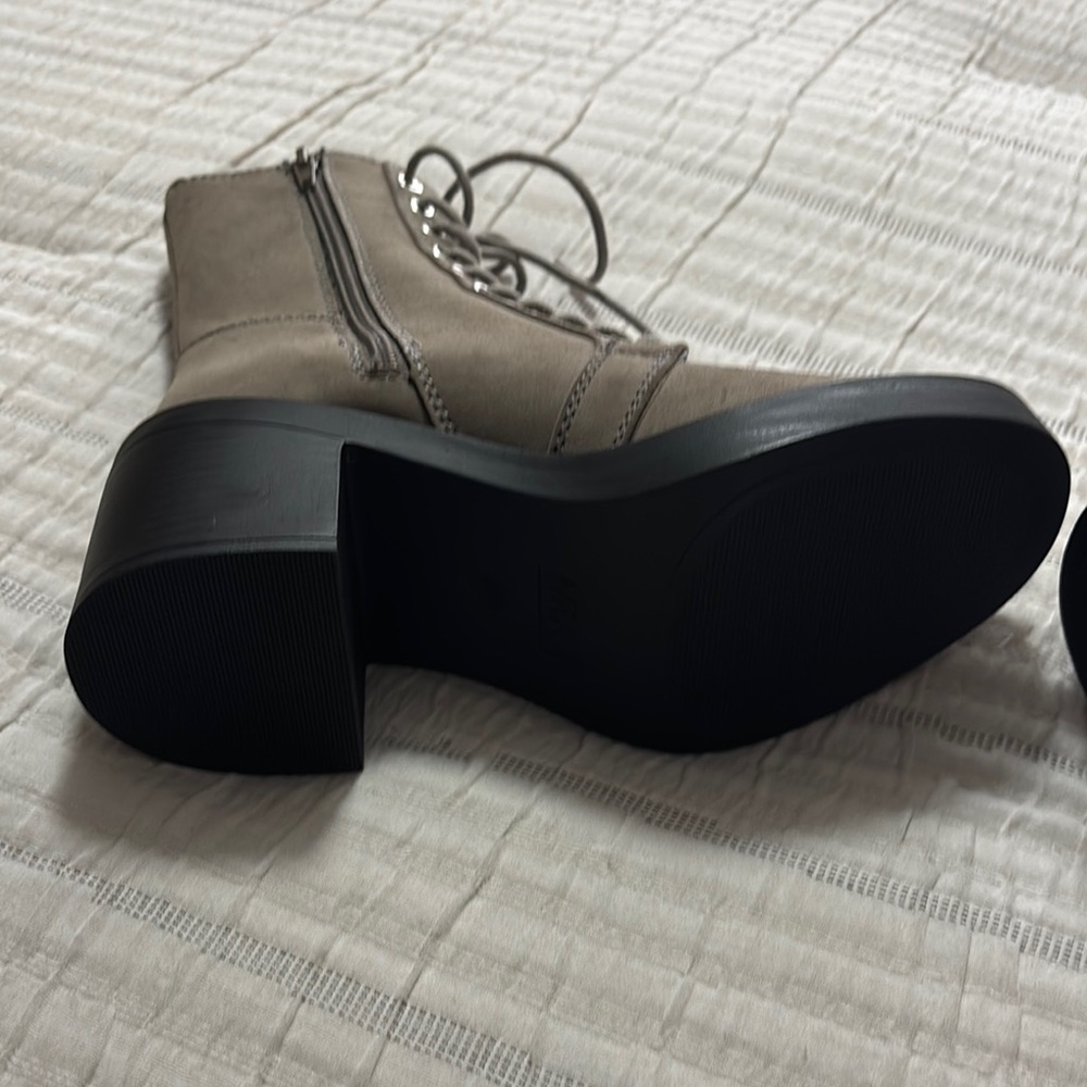 MIA Tan Combat Moto Boots with Rugged Sole - Picture 11 of 15